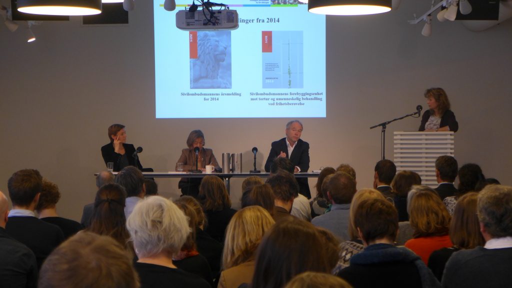 Panel debate chaired by Ann-Magritt Austenå.